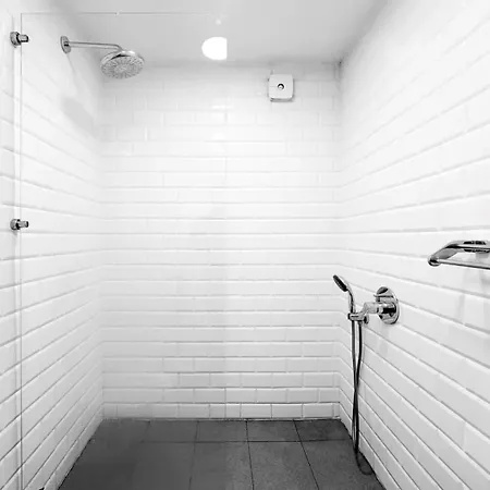 1bdr Quiet Str Vitoshka Area Ac 索菲亞