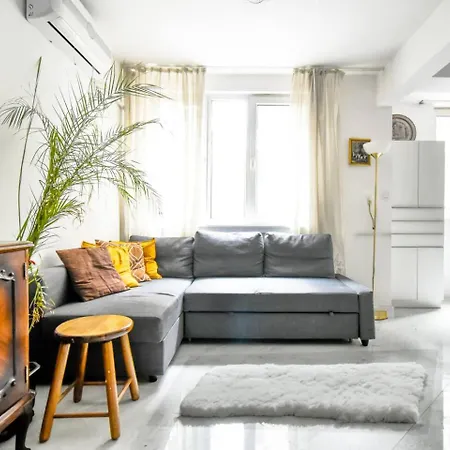 Apartment 1bdr Quiet Str Vitoshka Area Ac *